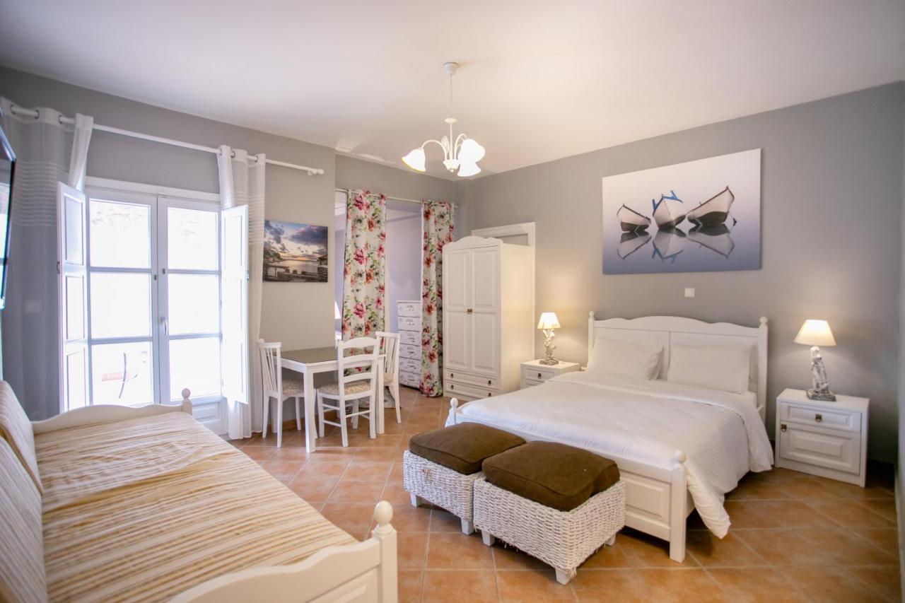 Traditional Apartments Plagiaki Неон-Оитилон Экстерьер фото