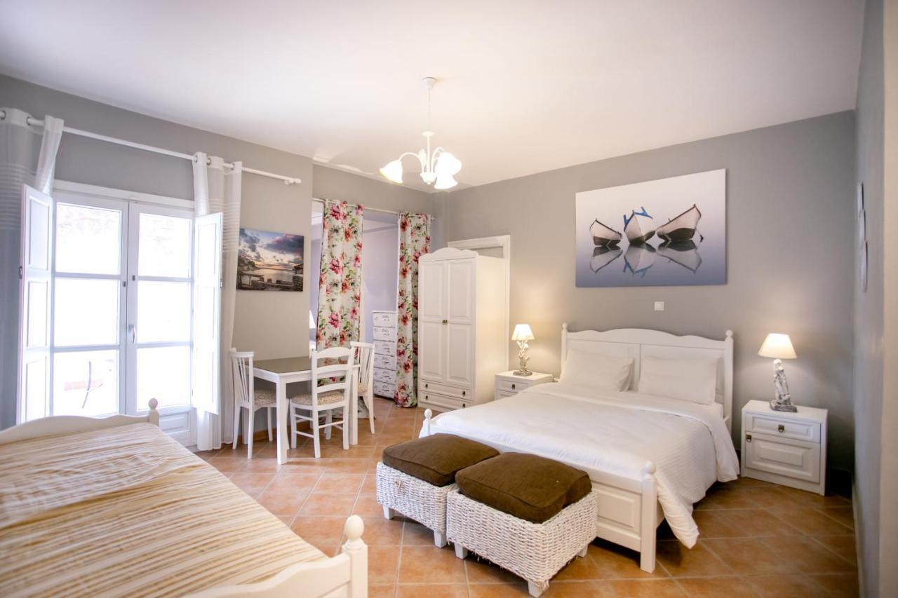 Traditional Apartments Plagiaki Неон-Оитилон Экстерьер фото